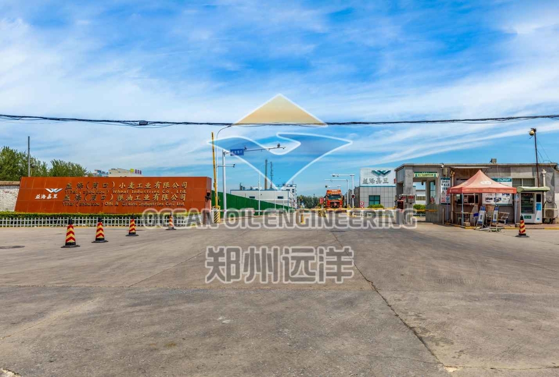 Efficient Cold Press Machine For Oil  Temperature 50-200C PLC Control 30-150KW