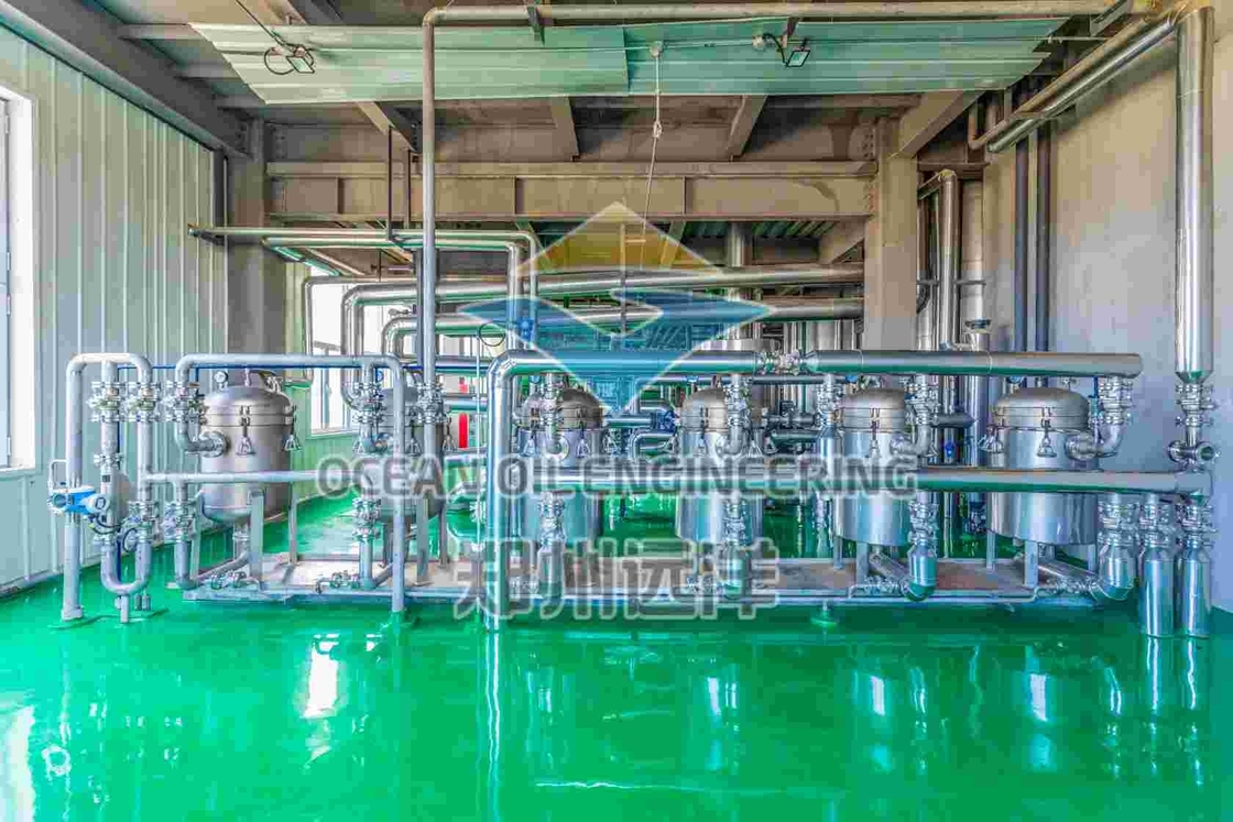 Stainless Steel Biodiesel Equipment 380V Voltage Water Cooling